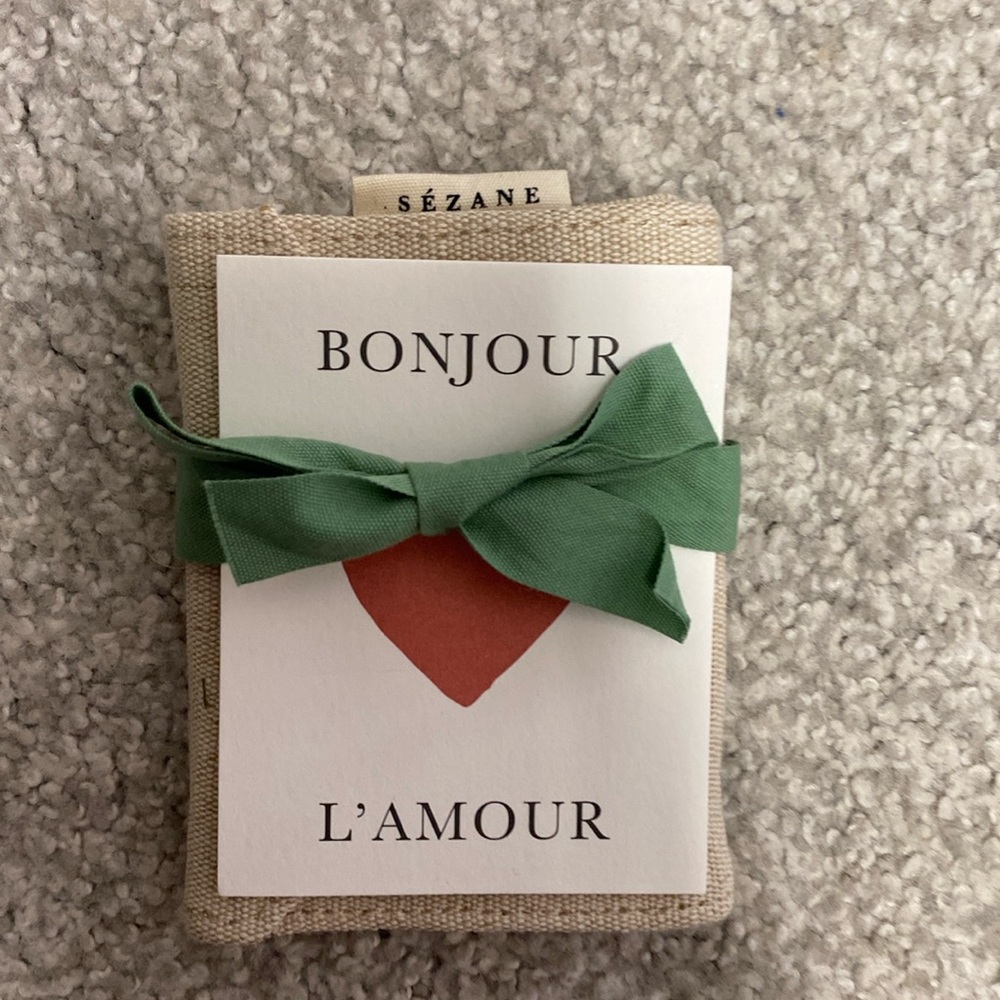 Sezane credit card wallet
